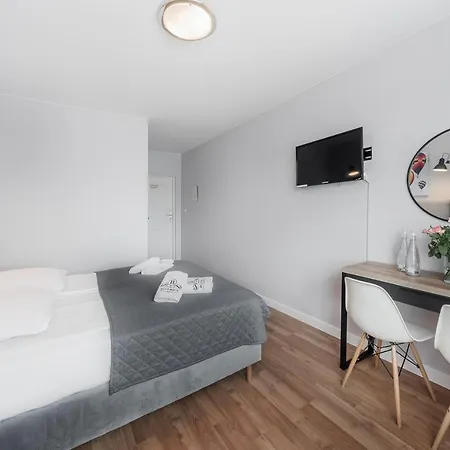 Bluemica Проживание в семье *