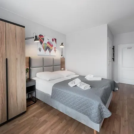 Проживание в семье Bluemica *